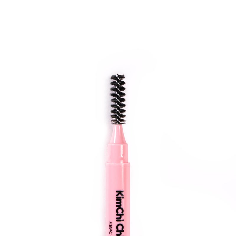 كيمتشي تشيك قلم تحديد الحواجب KimBrowly من KimChiChic Beauty، قلم حواجب ميكانيكي رفيع مع فرشاة، دقيق، تحديد طبيعي، يدوم طويلاً، نباتي ولم يُختبر على الحيوانات، 03 بني متوسط - Image 3